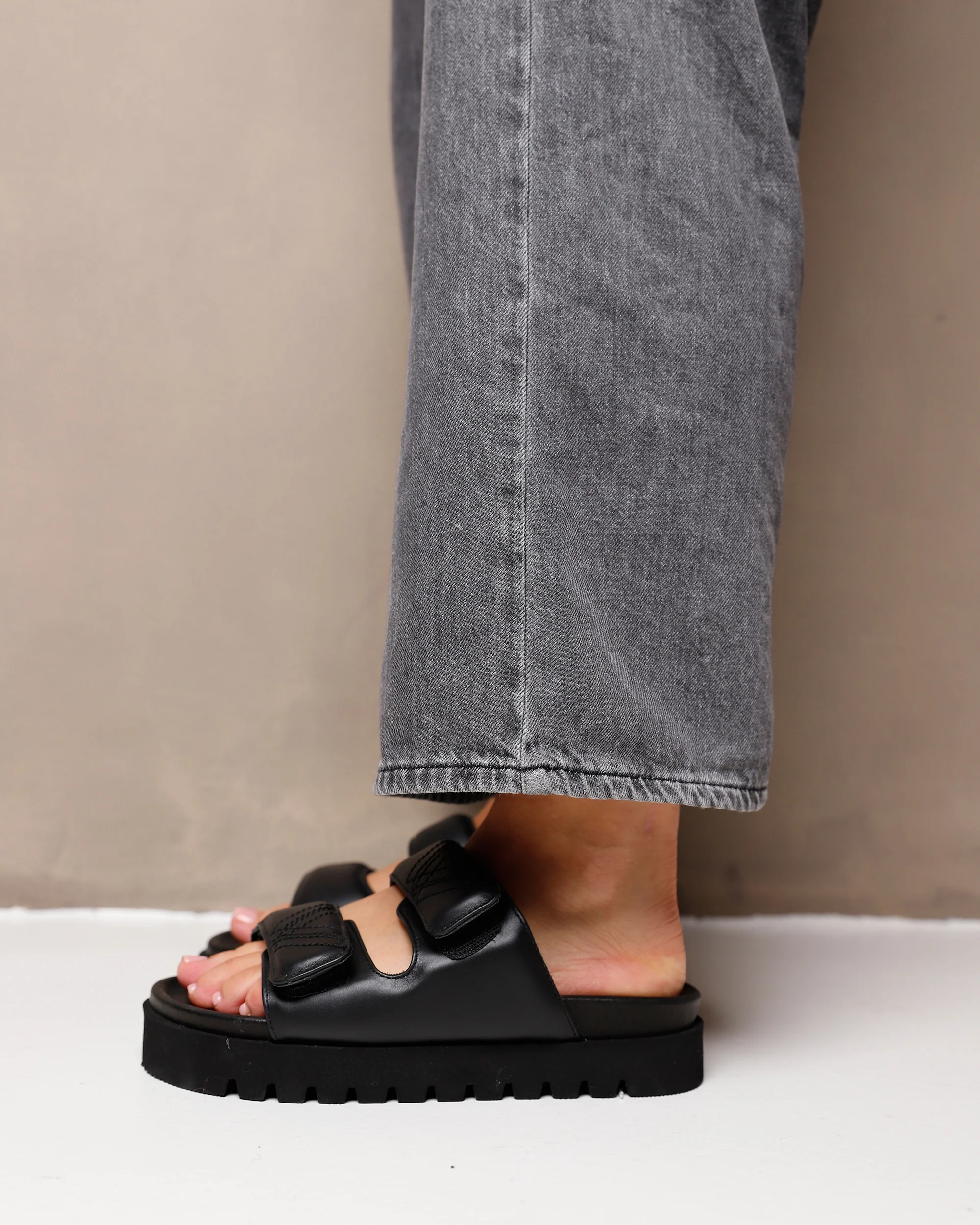 Rae Lidia - Image 6